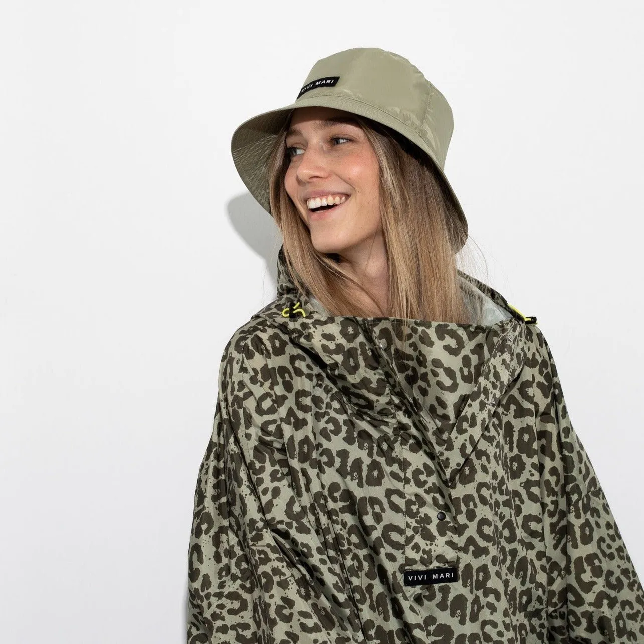 Bucket Hat solid pale olive
