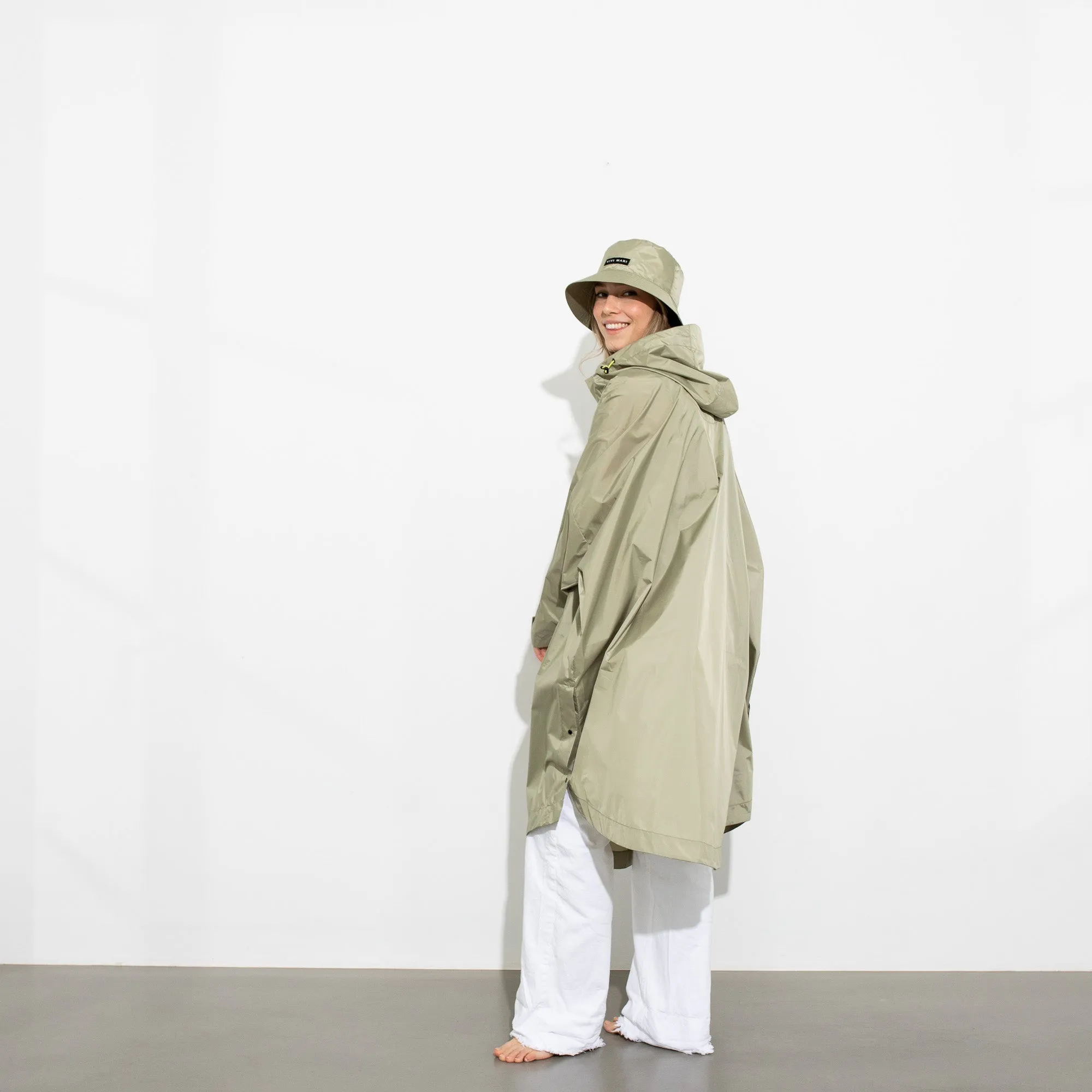 Bucket Hat solid pale olive