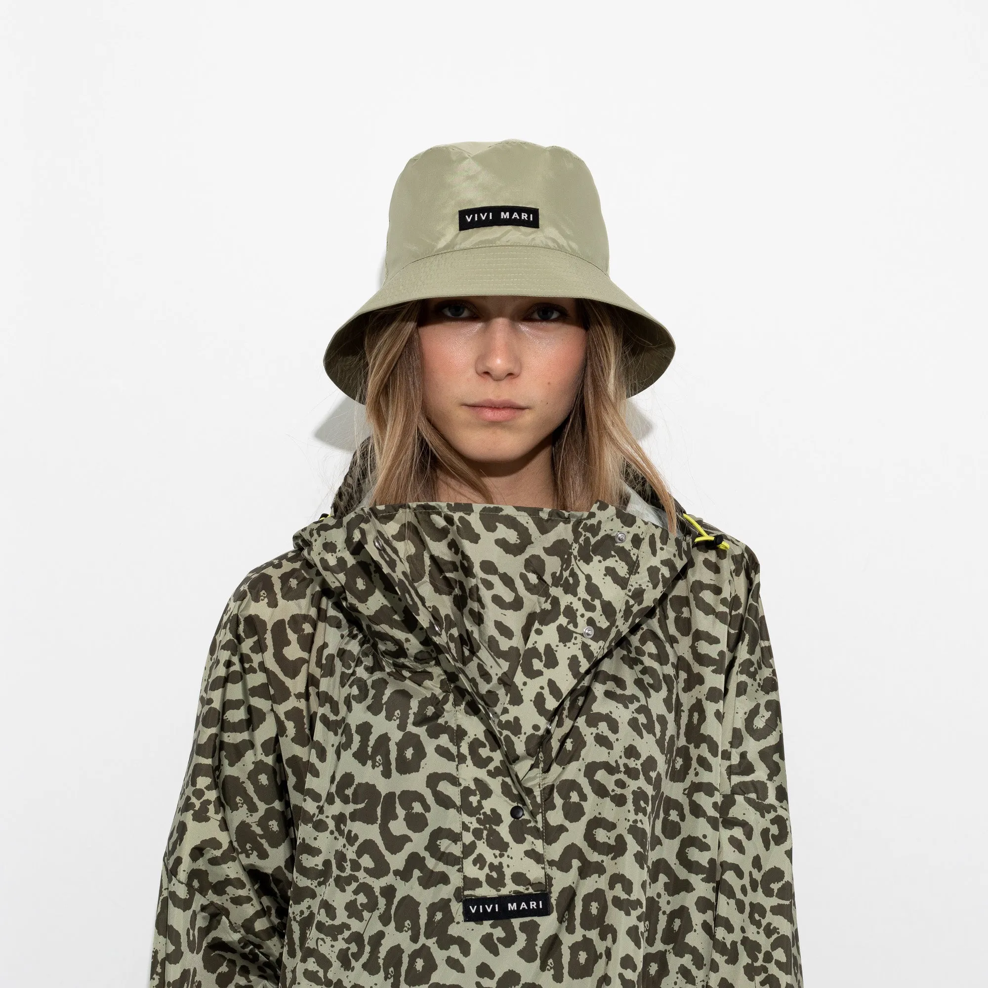 Bucket Hat solid pale olive