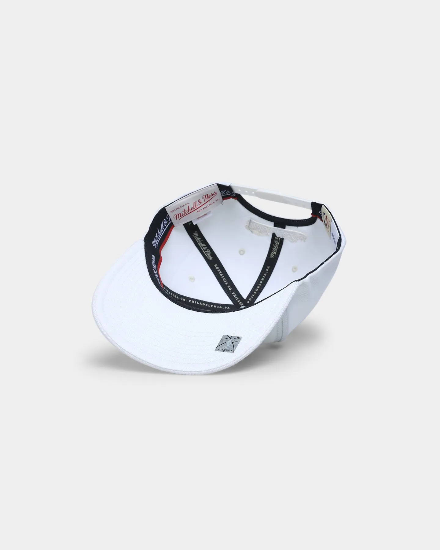 Mitchell & Ness Orlando Magic 'Vintage White' Classic Red Snapback White