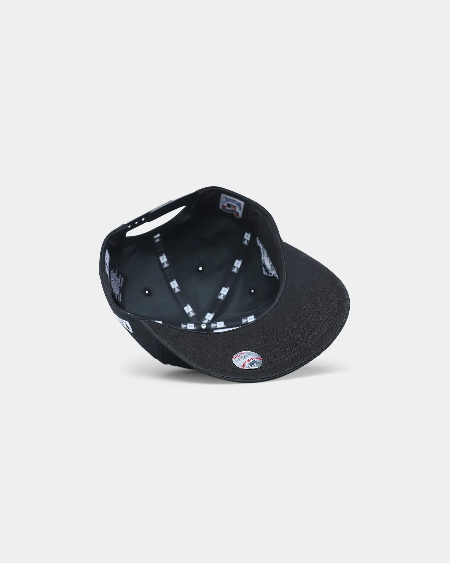 New Era Chicago White Sox 2005 'Black & White World Series' Prolight Old Golfer Snapback Black/White