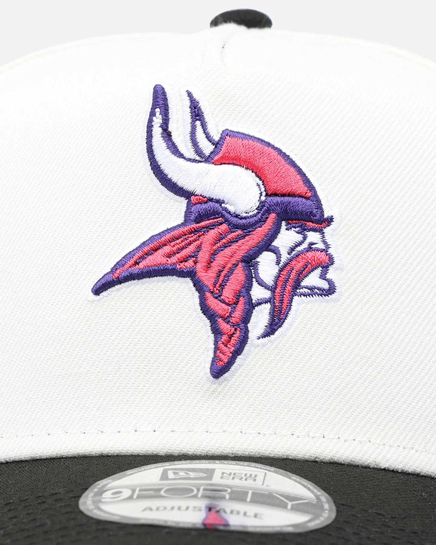 New Era Minnesota Vikings 'Neon Nights' 9FORTY Snapback Chrome/Black