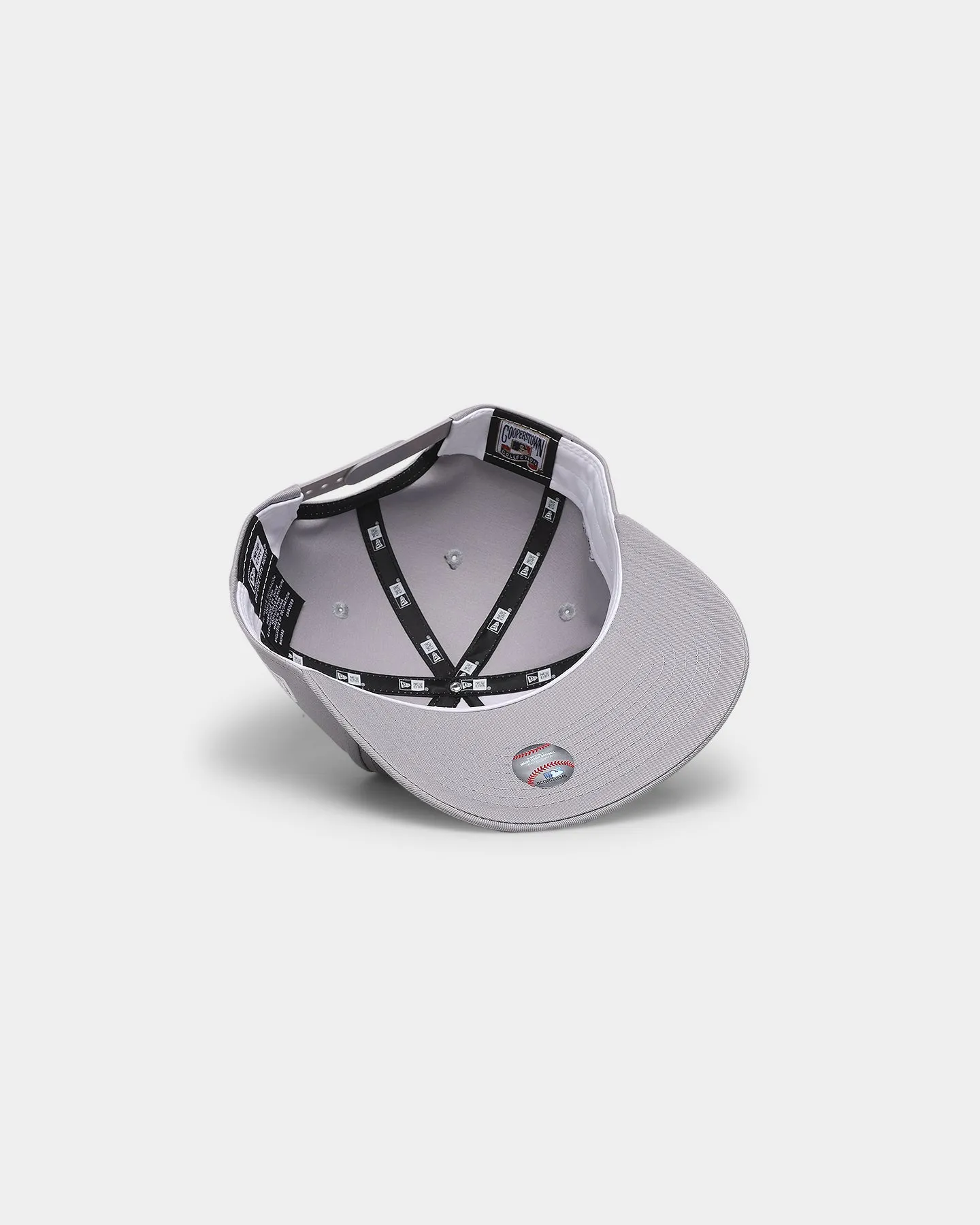 New Era New York Yankees 'Koala Grey' Old Golfer Snapback Grey/White