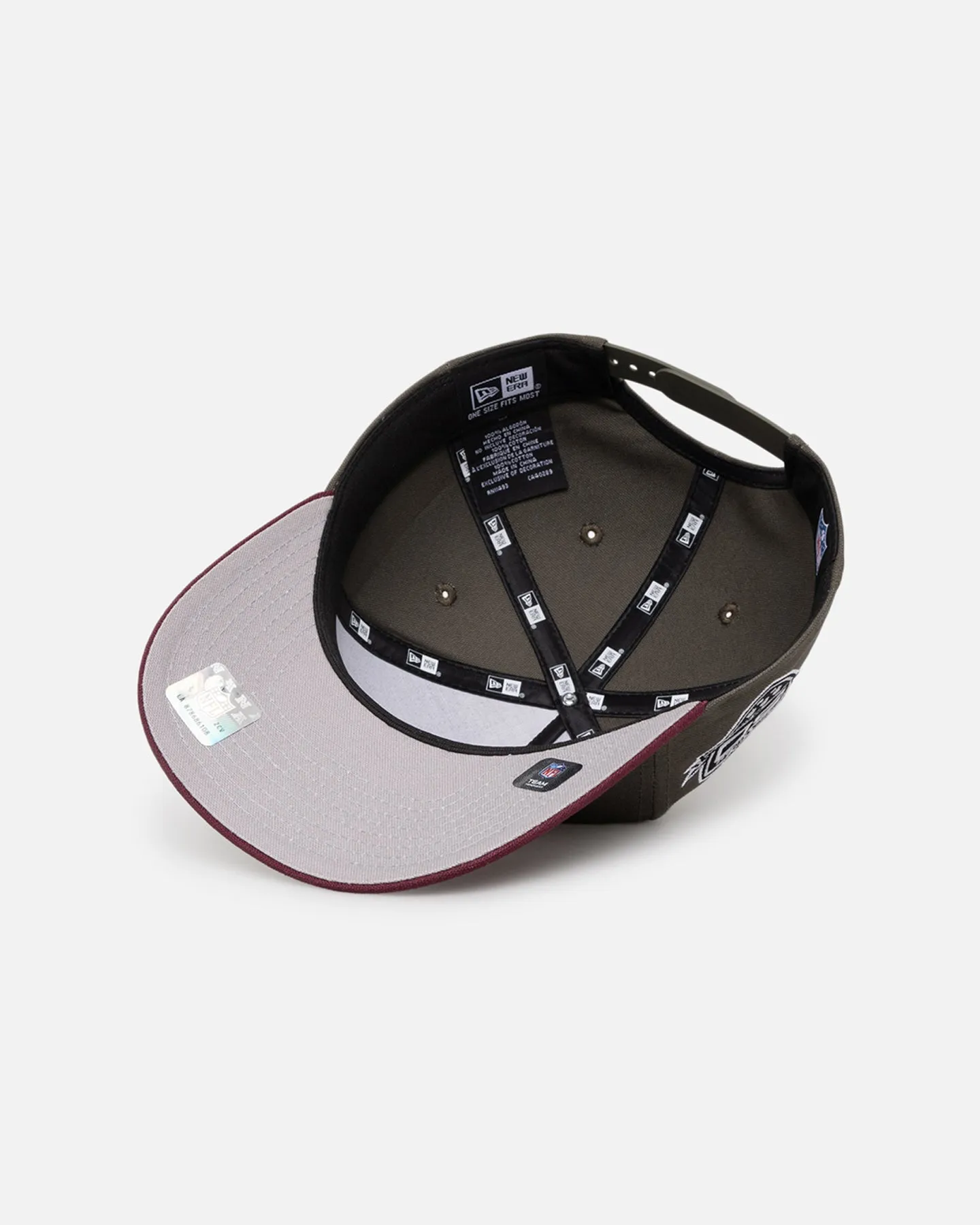 New Era Oakland Raiders 'Contrast Visor' Pre-Curved Golfer Snapback Moss/Maroon